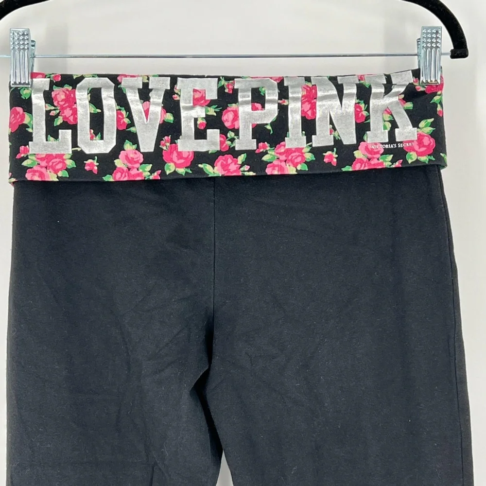 PINK VICTORIA’S SECRET BLACK FLORAL WAIST LOVE PINK LEGGINGS - Picture 2 of 6